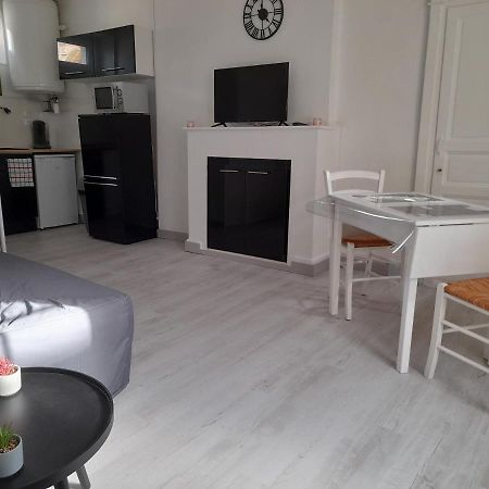 Promo Studio Wi-Fi A Courseulles-Sur-Mer Au 1Er Etage מראה חיצוני תמונה